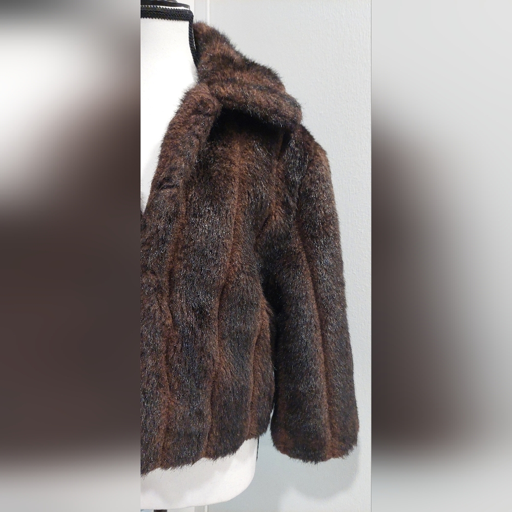 Elegant Brown Teddy Jacket for Women - Picture 2 of 11
